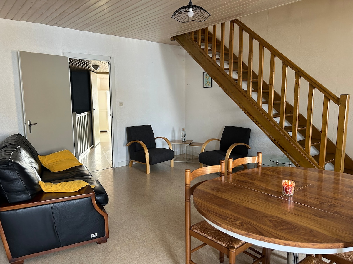 Appartement en plein bourg, Moncoutant-sur-Sèvre